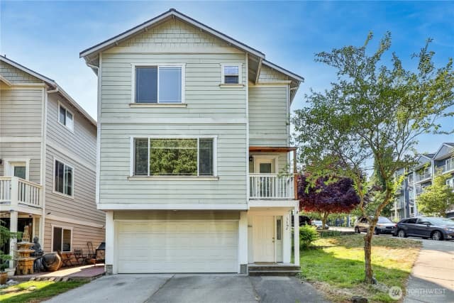 Property photo for 1102 Chestnut Street, Everett photo 2