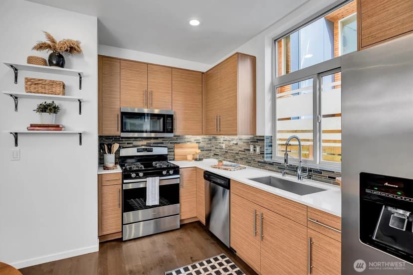 Property photo for 4809 Delridge Way Sw #a, Seattle photo 9