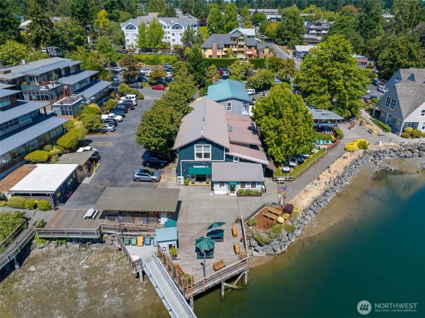 Property photo for 141 Parfitt Way Sw #m-10, Bainbridge Island photo 10