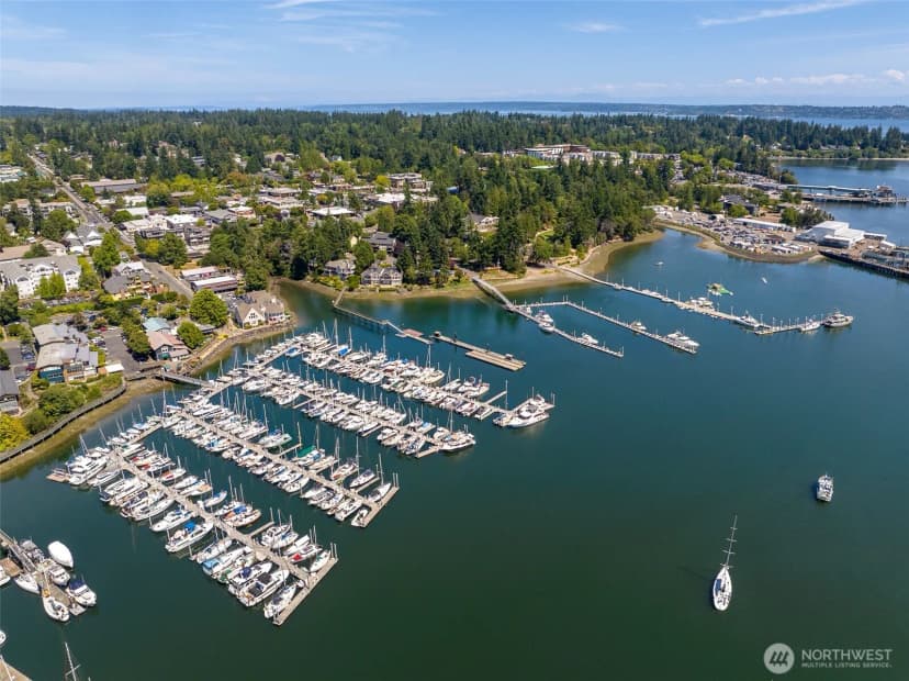 Property photo for 141 Parfitt Way Sw #m-10, Bainbridge Island photo 7