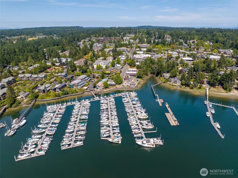Property photo for 141 Parfitt Way Sw #m-10, Bainbridge Island photo 8