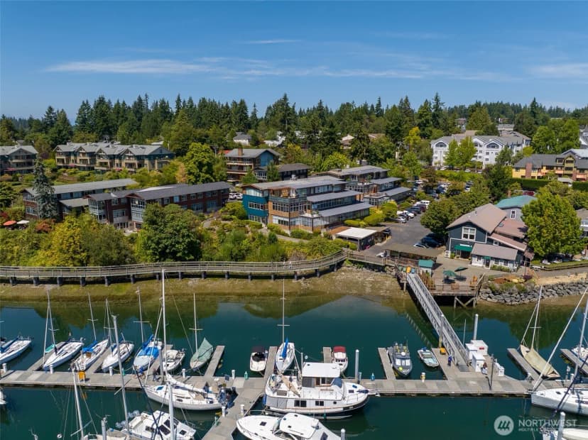 Property photo for 141 Parfitt Way Sw #m-10, Bainbridge Island photo 17