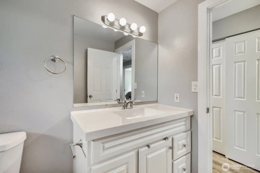 Property photo for 18608 Se 265th Street, Covington photo 13
