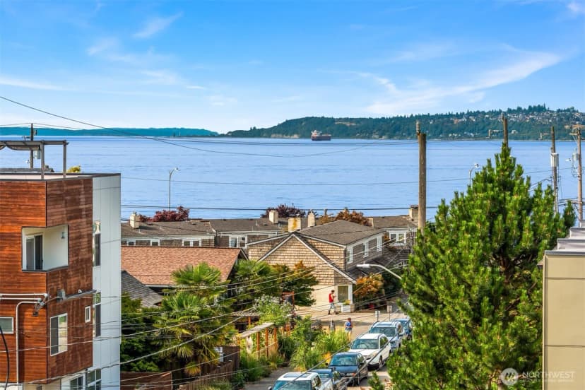 Property photo for 2456 55th Avenue Sw, Seattle photo 16