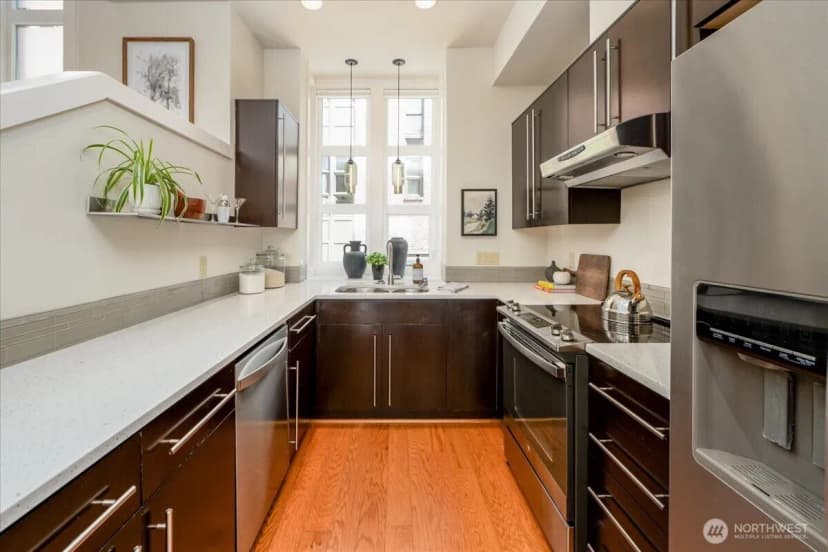 Property photo for 427 13th Avenue E #c, Seattle photo 11