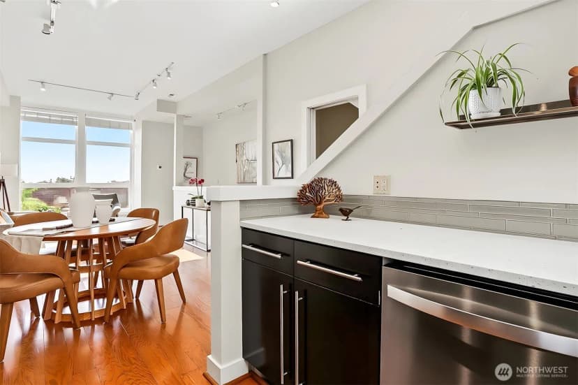 Property photo for 427 13th Avenue E #c, Seattle photo 15