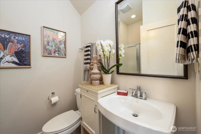 Property photo for 427 13th Avenue E #c, Seattle photo 30