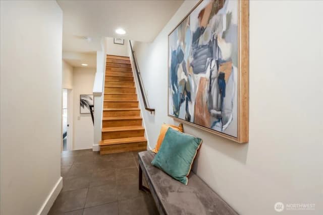 Property photo for 427 13th Avenue E #c, Seattle photo 3