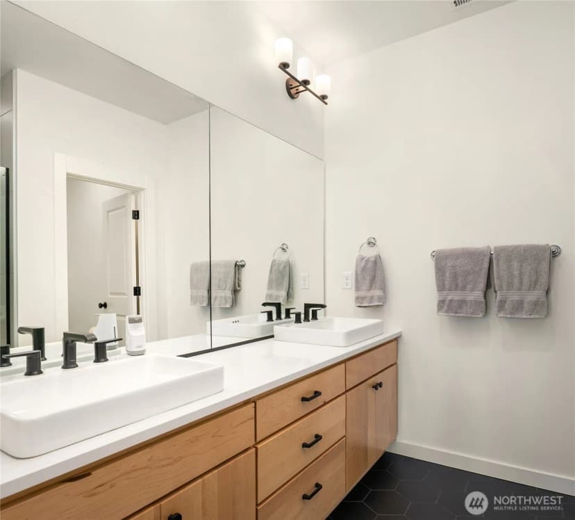 Property photo for 21907 25th St Se #unit C, Bothell photo 15