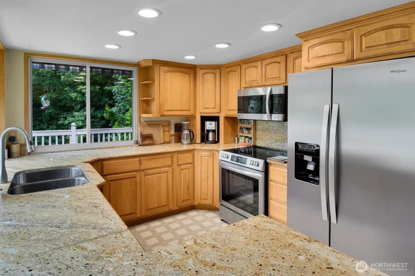 Property photo for 24520 Se 24th Street, Sammamish photo 7