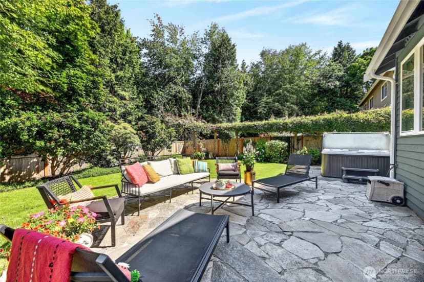 Property photo for 118 246th Way Se, Sammamish photo 32