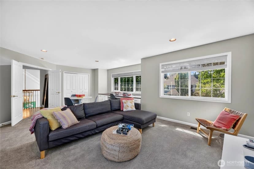 Property photo for 118 246th Way Se, Sammamish photo 31