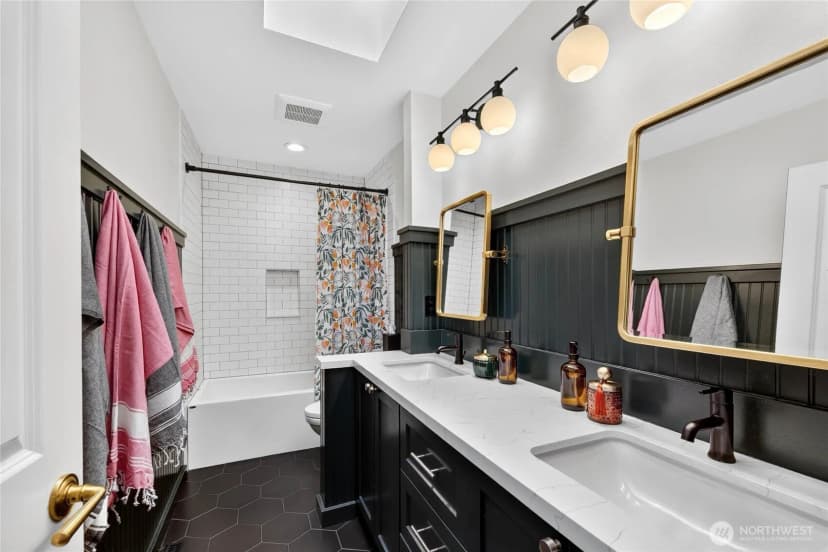 Property photo for 118 246th Way Se, Sammamish photo 29