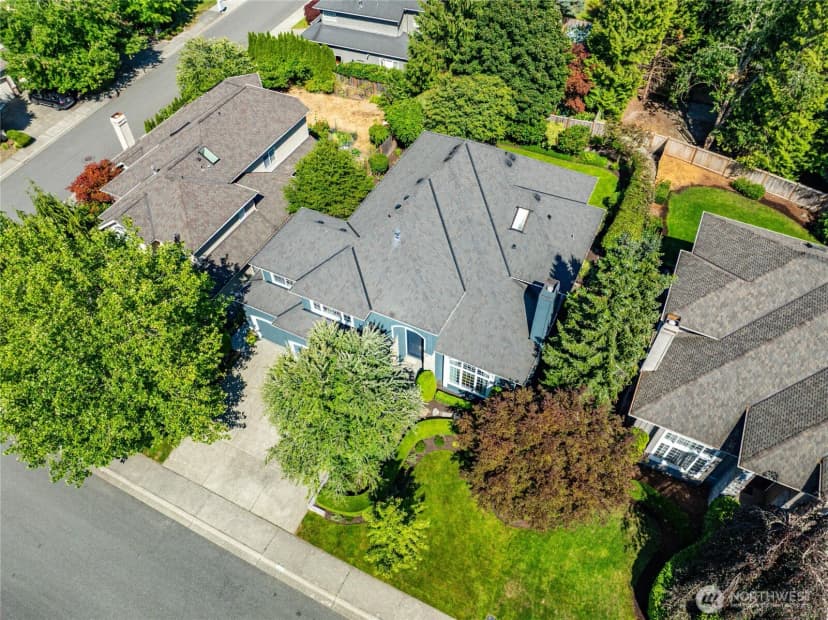 Property photo for 118 246th Way Se, Sammamish photo 38
