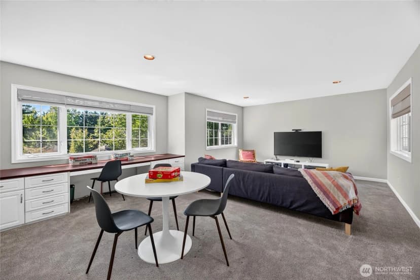 Property photo for 118 246th Way Se, Sammamish photo 30