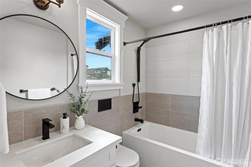 Property photo for 814 26th Street #1, Anacortes photo 13