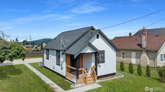 Property photo for 814 26th Street #1, Anacortes