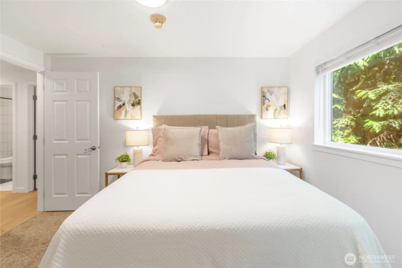 Property photo for 18523 68th Avenue Ne #102, Kenmore photo 20