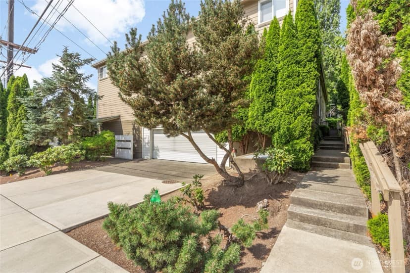 Property photo for 18523 68th Avenue Ne #102, Kenmore photo 24