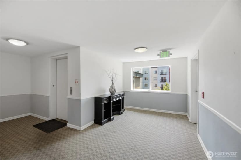 Property photo for 14300 32nd Avenue Ne #410, Seattle photo 29