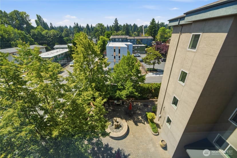 Property photo for 14300 32nd Avenue Ne #410, Seattle photo 31
