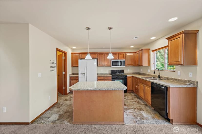 Property photo for 1413 177th Street E, Spanaway photo 15