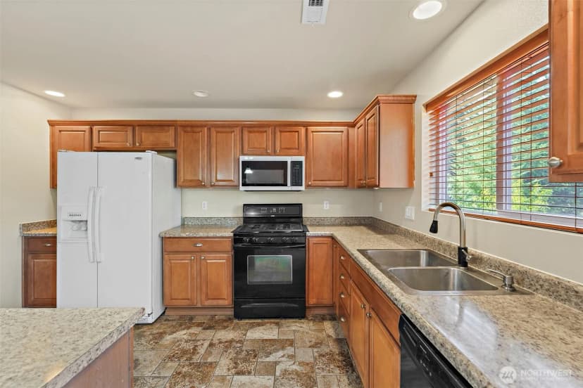 Property photo for 1413 177th Street E, Spanaway photo 18