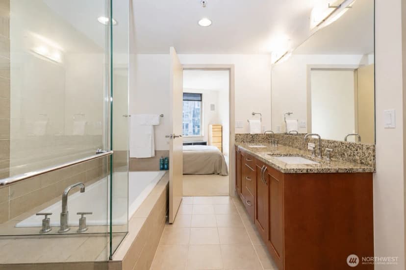 Property photo for 10650 Ne 9th Place #1023, Bellevue photo 10