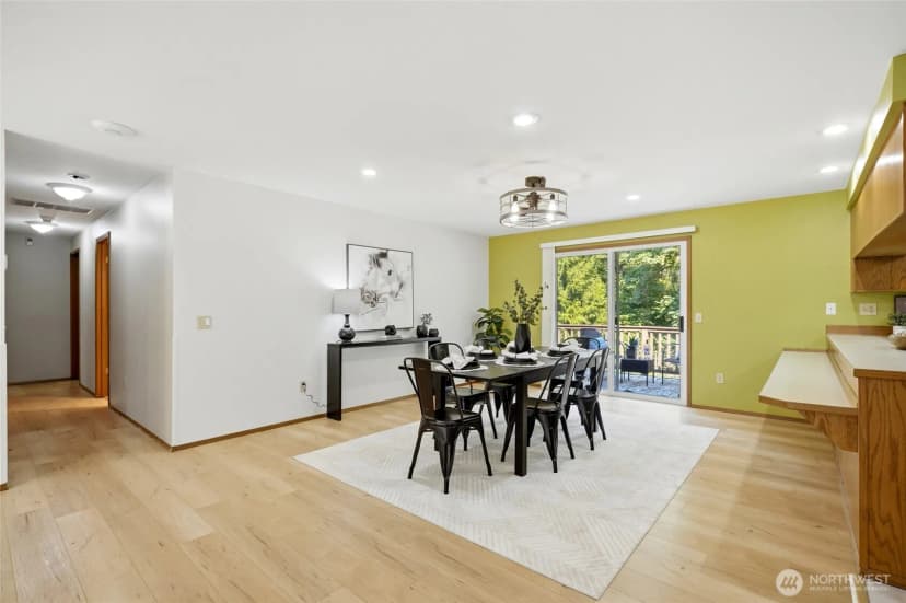 Property photo for 18114 Broadway Avenue, Snohomish photo 9