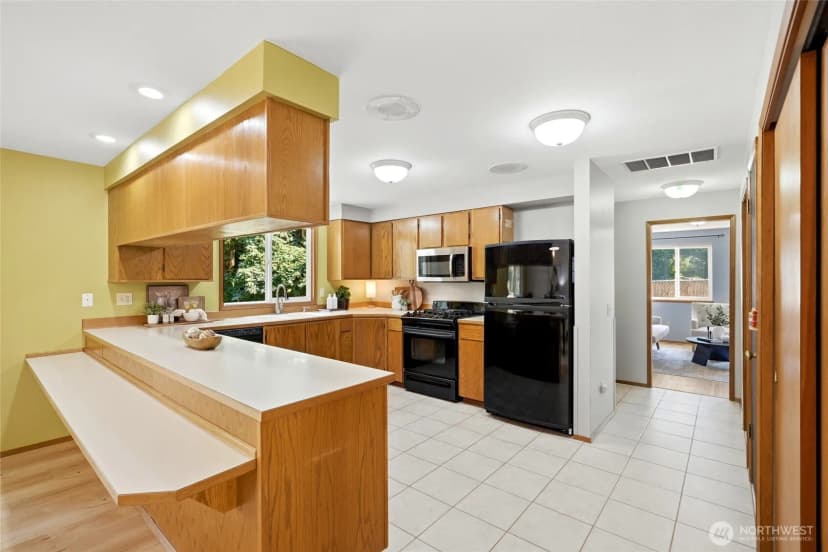 Property photo for 18114 Broadway Avenue, Snohomish photo 11