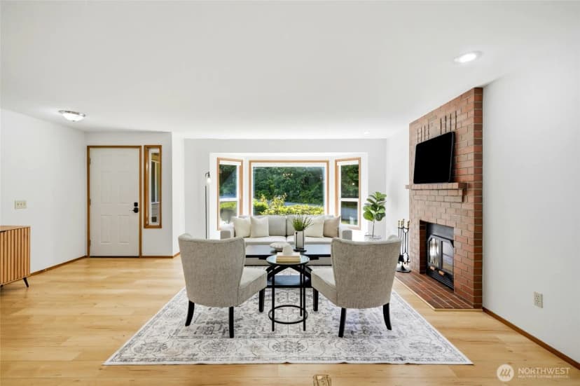 Property photo for 18114 Broadway Avenue, Snohomish photo 8