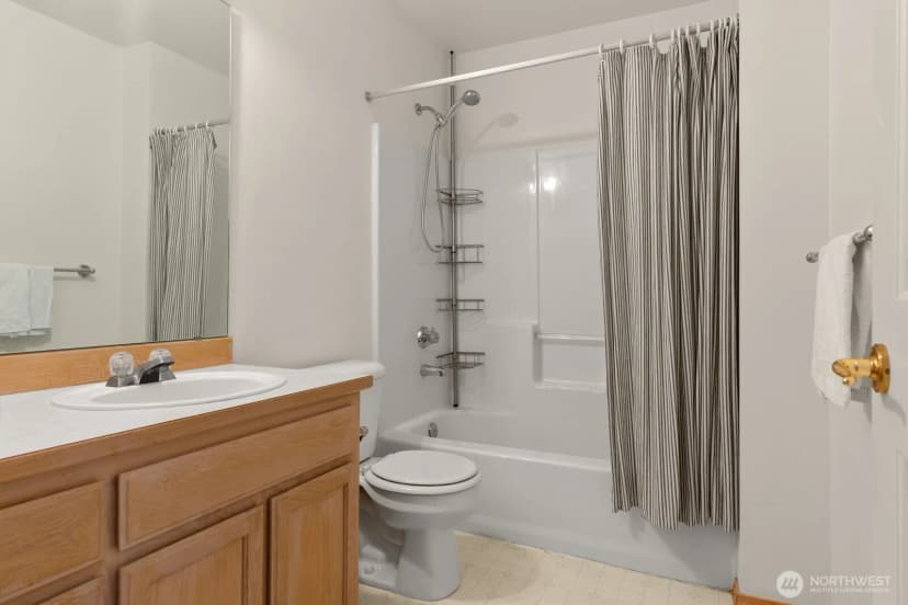 Property photo for 5724 Hillpointe Circle, Lynnwood photo 26