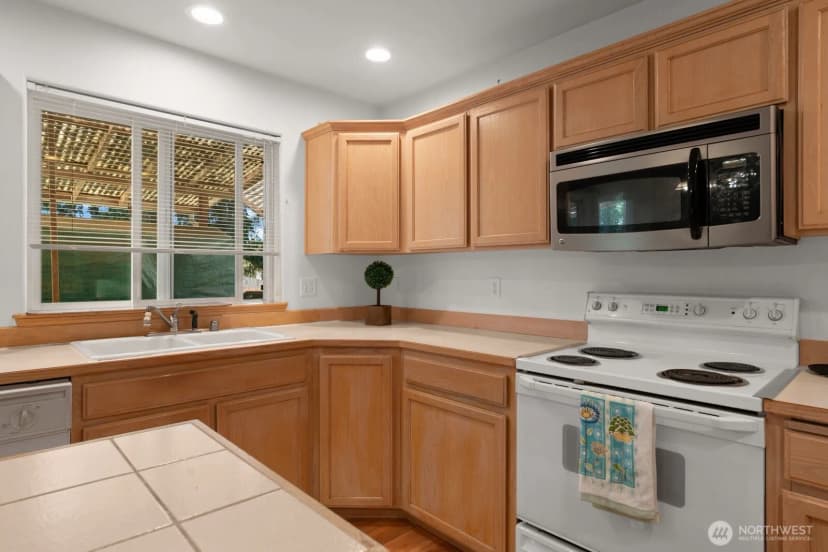 Property photo for 5724 Hillpointe Circle, Lynnwood photo 13