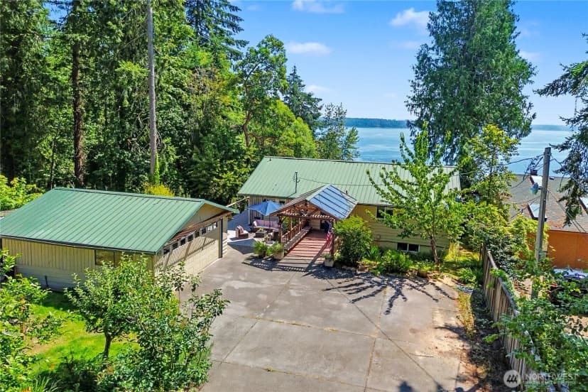 Property photo for 7324 Puget Beach Road Ne, Olympia