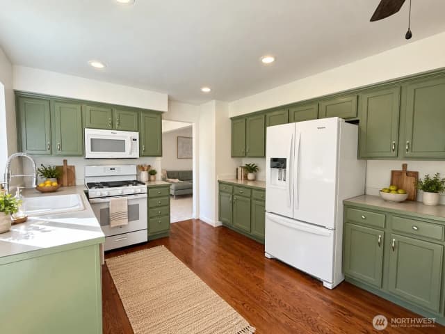 Property photo for 3113 Catherine Drive, Lake Stevens photo 2