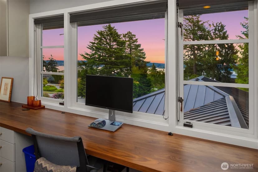 Property photo for 6340 Ne Windermere Road, Seattle photo 15