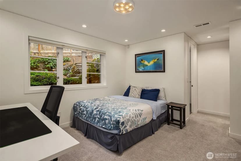 Property photo for 6340 Ne Windermere Road, Seattle photo 24
