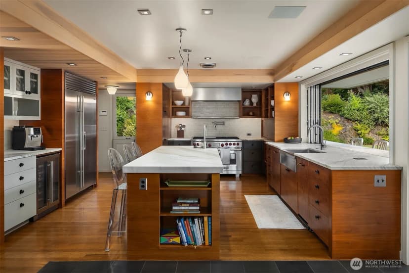 Property photo for 6340 Ne Windermere Road, Seattle photo 8