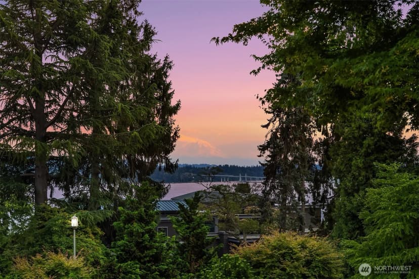 Property photo for 6340 Ne Windermere Road, Seattle photo 37