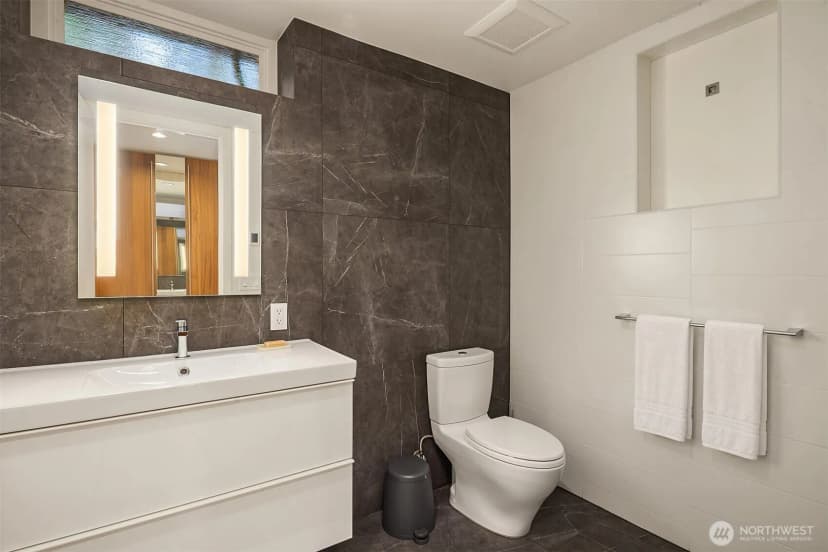 Property photo for 6340 Ne Windermere Road, Seattle photo 25
