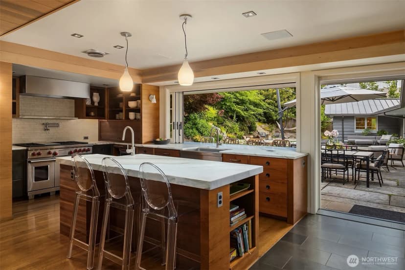 Property photo for 6340 Ne Windermere Road, Seattle photo 11