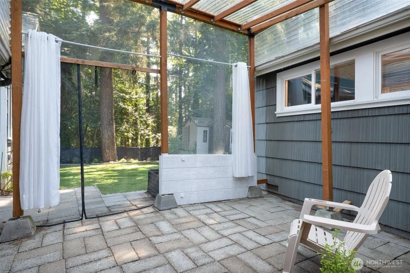 Property photo for 11350 28th Avenue Ne, Seattle photo 22