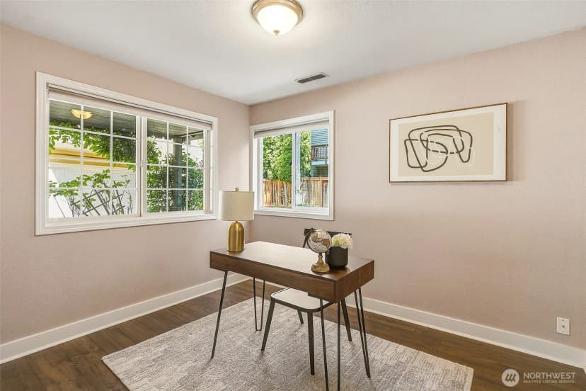 Property photo for 11350 28th Avenue Ne, Seattle photo 9