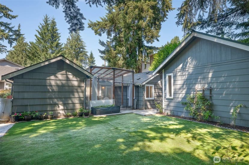 Property photo for 11350 28th Avenue Ne, Seattle photo 26