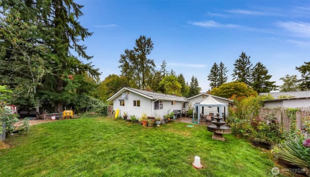 Property photo for 13006 160th Avenue Se, Renton photo 5