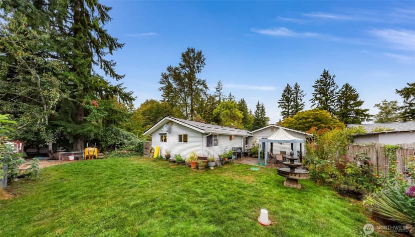 Property photo for 13006 160th Avenue Se, Renton photo 5
