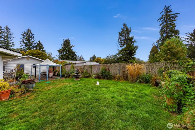 Property photo for 13006 160th Avenue Se, Renton photo 32