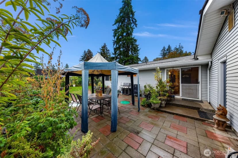 Property photo for 13006 160th Avenue Se, Renton photo 37