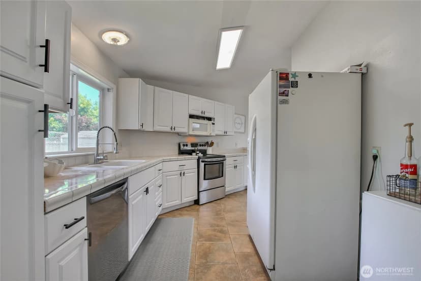 Property photo for 232 Grand Fir Drive, Enumclaw photo 17
