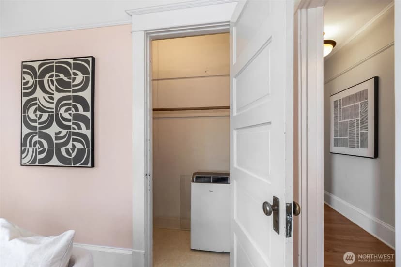 Property photo for 904 E Miller Street #4, Seattle photo 7